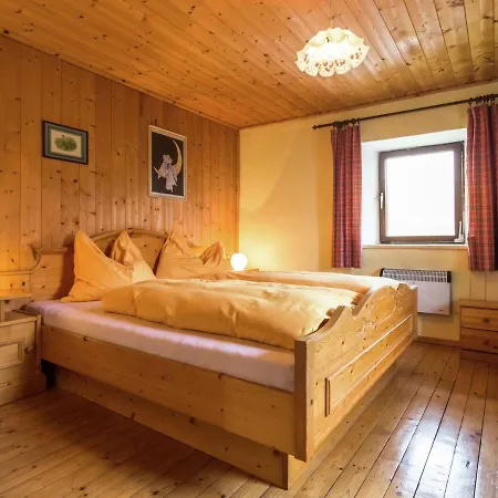 In St Johann With Sauna Semesterbostad Sankt Johann im Pongau