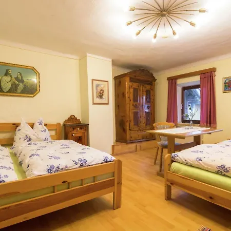 Hébergement de vacances In St Johann With Sauna