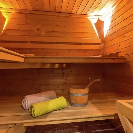 In St Johann With Sauna Hébergement de vacances Sankt Johann im Pongau